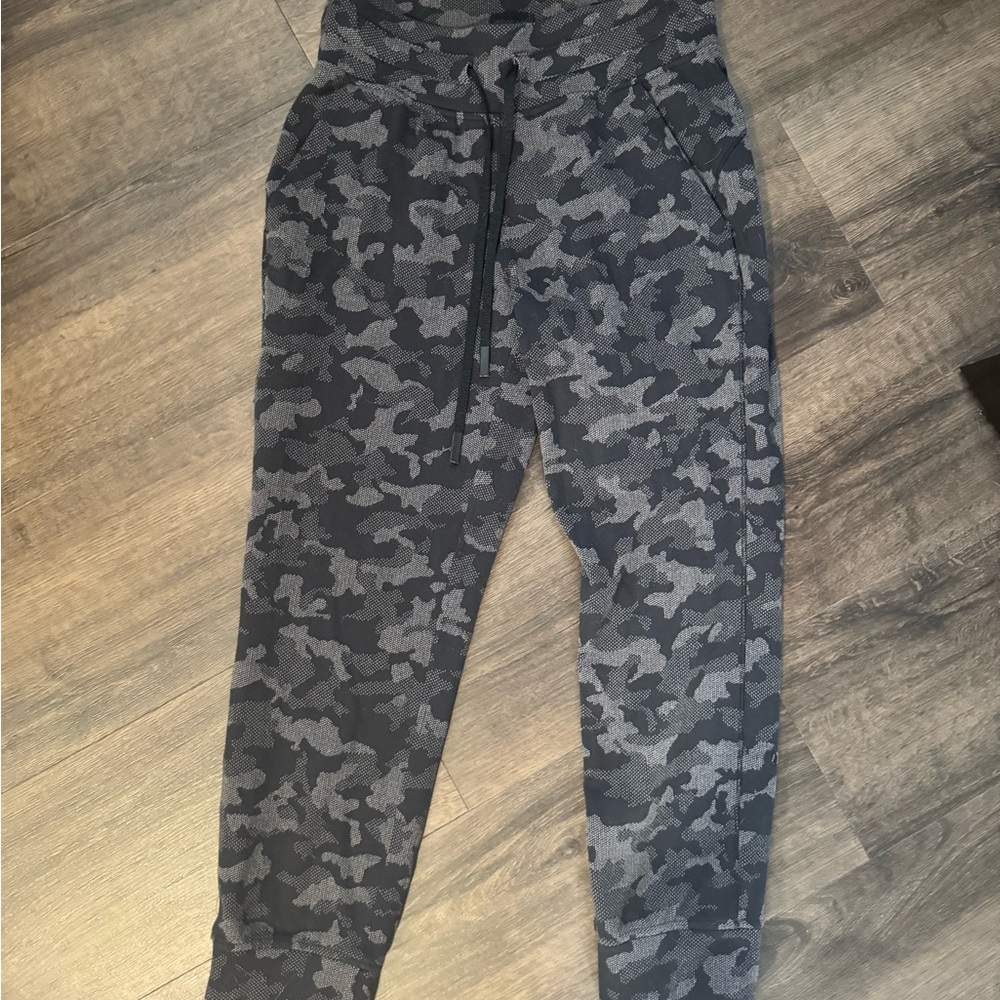 Lululemon Camouflage Jogger Pants